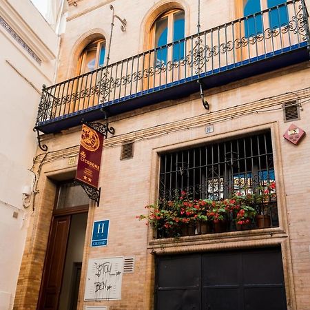 Cicerone de Sevilla Esterno foto