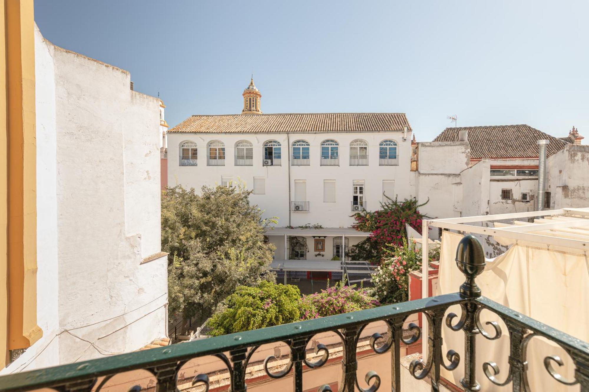 Cicerone de Sevilla Esterno foto